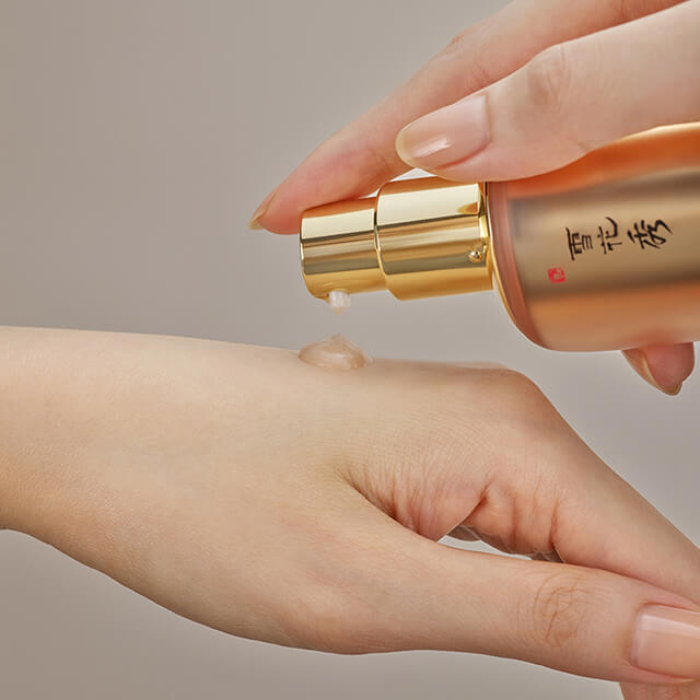  Sulwhasoo Concentrated Ginseng Renewing Serum เซรั่ม บำรุงผิวหน้า ลดเลือนริ้วรอย ผิวหน้าแน่นกระชับ แข็งแรง ลดสัญญาณแห่งวัย รูขุมขนเล็กลง